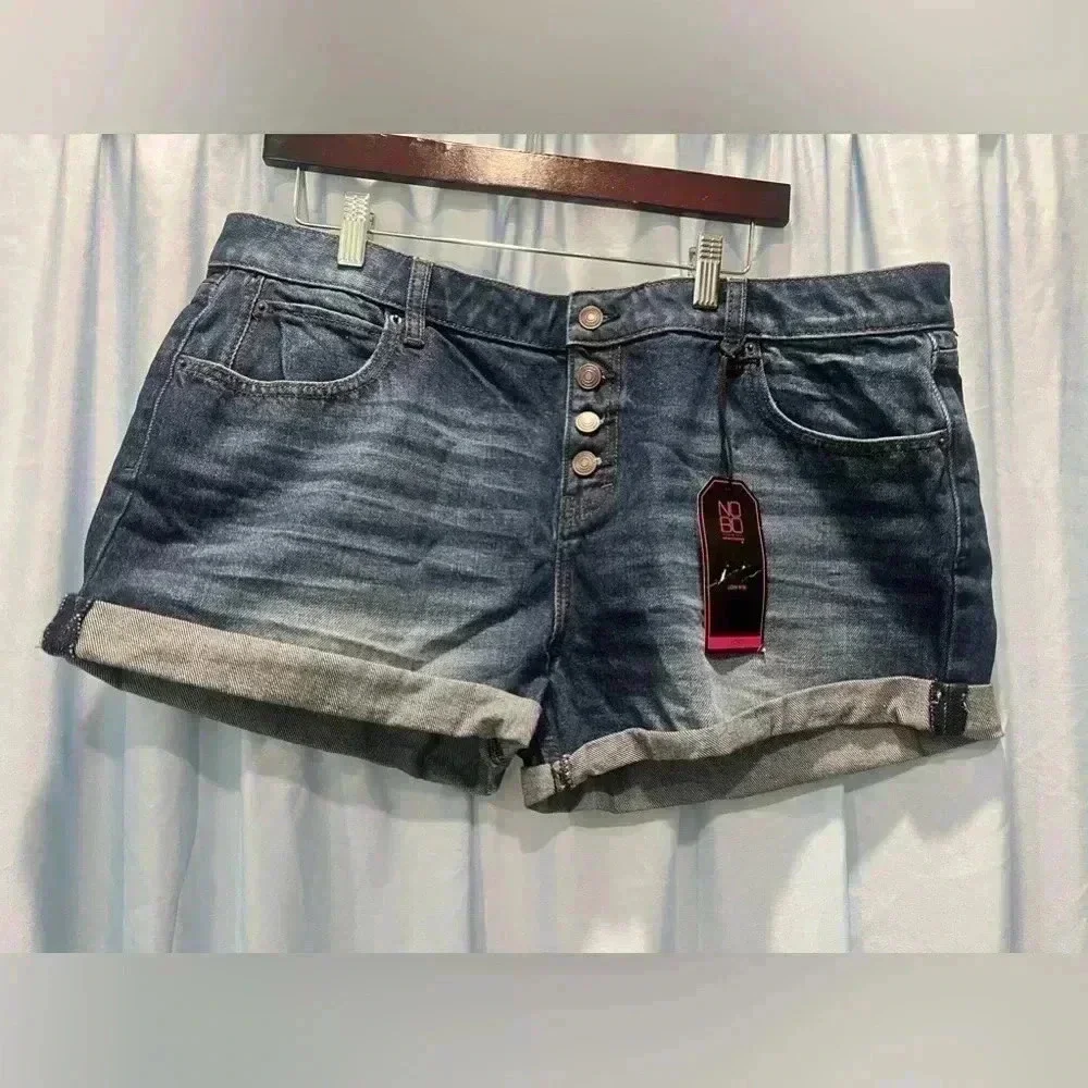 No Boundaries Juniors Size 17 Blue Denim Shorts Cuffed Hem Front Button Closure‌